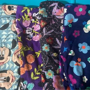 Lot of adorable S/M Disney Lularoe leggings Minnie